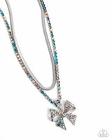 CHEERFUL COQUETTE