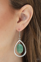 Earrings - Paparazzi Accessories

￼

￼

￼

Seasonal Simplicity -